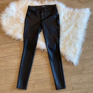 Express Vegan Leather Legging with Pockets